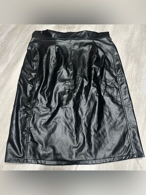 CBR Black Faux Leather Skirt Sz L/XL